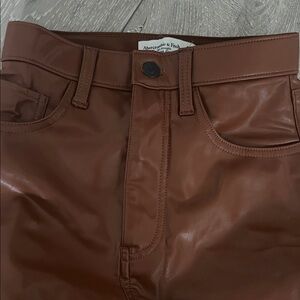 Women’s faux leather Pant